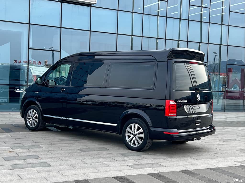 2018 Volkswagen Caravelle 2.0TSI 4WD Luxury Edition 7-Seater, фото 4, лот 10955523