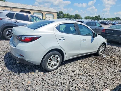 2019 TOYOTA YARIS L, фото 3, лот 10547404