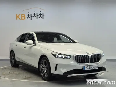 2025 BMW 5-Series 520i, фото 2, лот 10064786