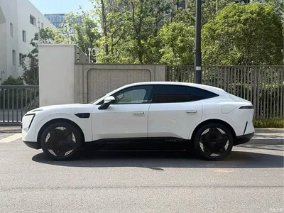 2023 Avatr 11 Long Range Single Motor 5-Seater, фото 3, лот 10402869