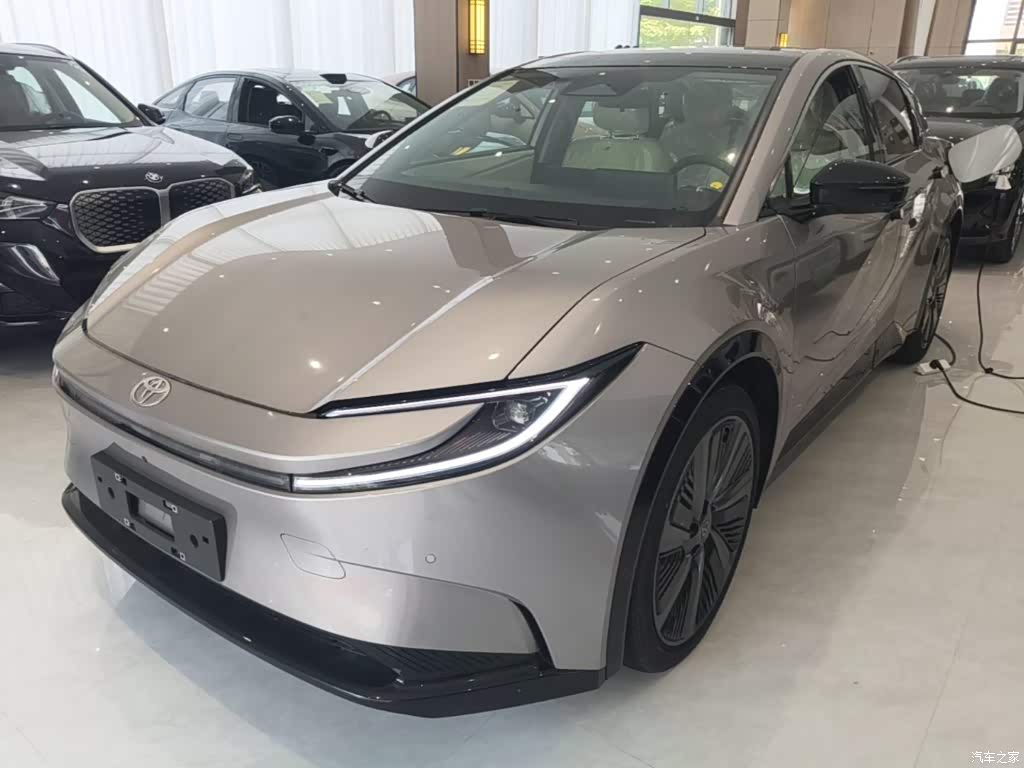 2025 Toyota bZ5 Model 550 PRO, фото 2, лот 10384855