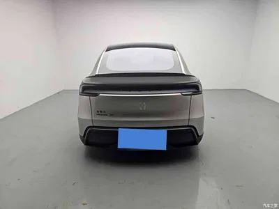 2025 Tesla Model Y L, фото 2, лот 10767989