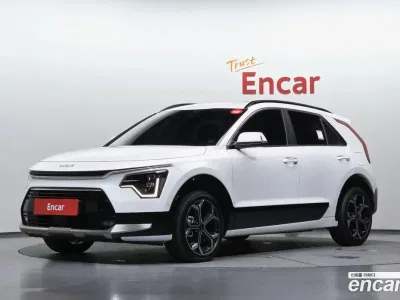 2024 Kia Niro Signature, фото 1, лот 10197546