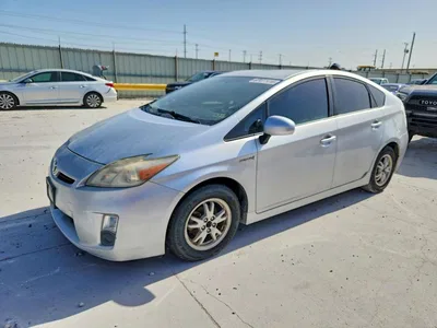 2010 TOYOTA PRIUS III, фото 1, лот 10546806