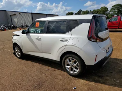 2023 KIA SOUL LX, фото 2, лот 10773308