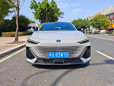 2022 Changan UNI-V 1.5T Premium Model, фото 2, лот 11095667
