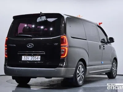 2019 Hyundai Starex Urban 9-Seater, фото 2, лот 10160806
