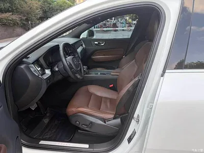 2020 Volvo XC60 T5 4WD Intelligent Comfort Luxury Edition, фото 4, лот 10363912