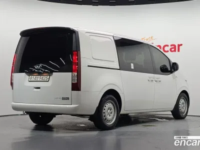 2023 Hyundai Staria Cargo 5-Seater, фото 2, лот 10108959