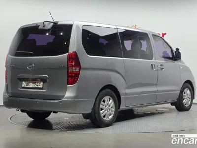 2017 Hyundai Starex 12-Seater Wagon, фото 1, лот 10193195