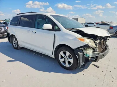 2015 TOYOTA SIENNA LE, фото 4, лот 10500328