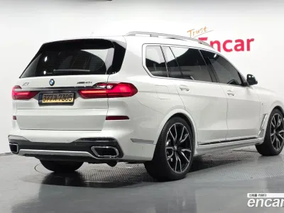 2022 BMW X7 xDrive 40i M Sport 6STR, фото 2, лот 10199393