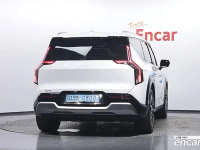 2024 Kia EV9 Long Range 4WD, фото 4, лот 10210833