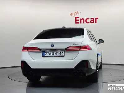 2025 BMW 5-Series 530i xDrive M Sport, фото 4, лот 10215999