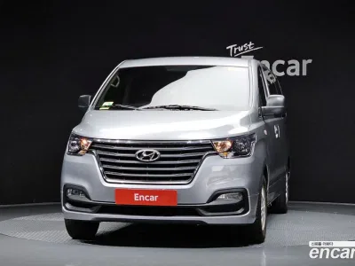 2021 Hyundai Starex Van 3-Seater, фото 2, лот 11436754