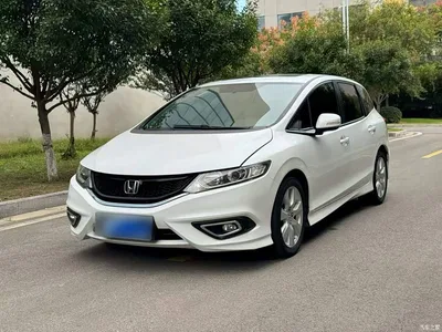 2016 Honda Jade 1.8L Automatic Comfort Elite Version 5-seater, фото 1, лот 11584673