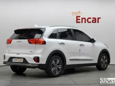 2022 Kia Niro 1.6 HEV, фото 2, лот 10239986