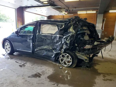 2021 CHRYSLER PACIFICA LIMITED, фото 2, лот 10867648