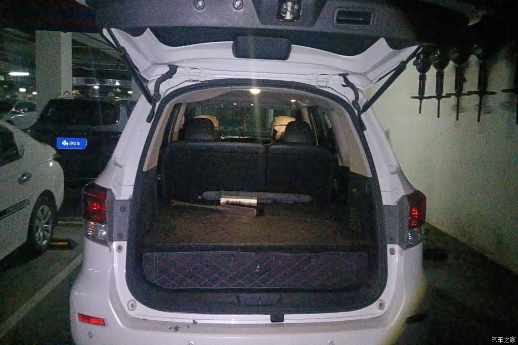 2020 Nissan Terra 2.5L XL Upper 4WD Automatic Luxury Edition, фото 4, лот 10846051