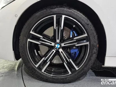 2025 BMW 3-Series 320i M Sport, фото 4, лот 10045801