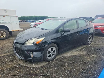 2013 TOYOTA PRIUS TWO, фото 1, лот 10552159