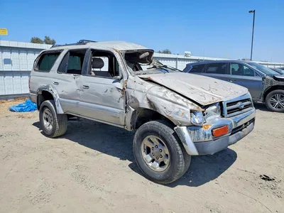 1996 TOYOTA 4RUNNER LIMITED, фото 4, лот 10983395