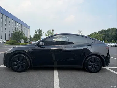2024 Tesla Model Y Rear-Wheel Drive Version, фото 3, лот 10372000
