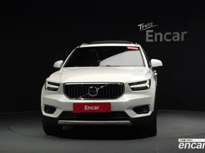 2022 Volvo XC40 B4 Inscription, фото 2, лот 11248032