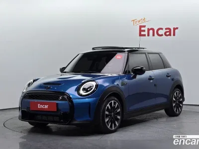 2023 Mini Cooper 5Door Classic, фото 1, лот 10095976