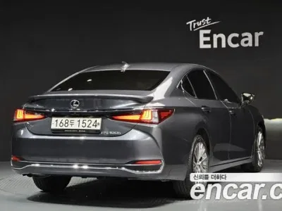 2023 Lexus ES 300h Luxury Plus, фото 2, лот 10033190