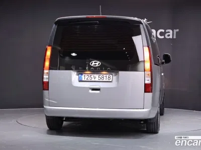 2025 Hyundai Staria Tourer 9-Seater, фото 4, лот 10716805