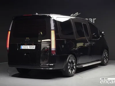 2025 Hyundai Staria 4WD Lounge 7-Seater, фото 2, лот 10144334