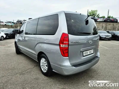 2019 Hyundai Starex Van 5-Seater, фото 1, лот 10191900