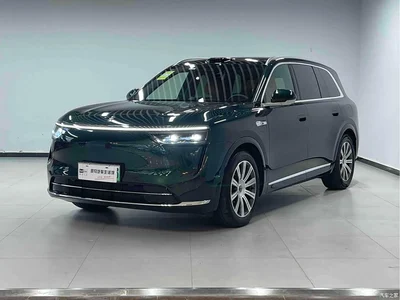 2025 AITO Wenjie AITO M8 Range Extender Max+ Edition 53.4kWh 5-seater, фото 1, лот 10277527