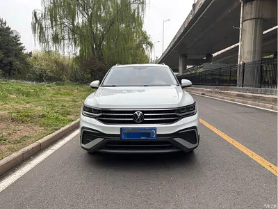 2023 Volkswagen Tiguan L 330TSI Auto 2WD Smart Edition, фото 2, лот 10430095