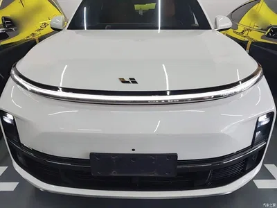 2025 Li Auto Li L8 Max Smart Renewal Edition, фото 3, лот 10824179