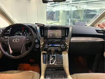 2019 Toyota Vellfire Hybrid 2.5L HV Premium Edition, фото 4, лот 10276919