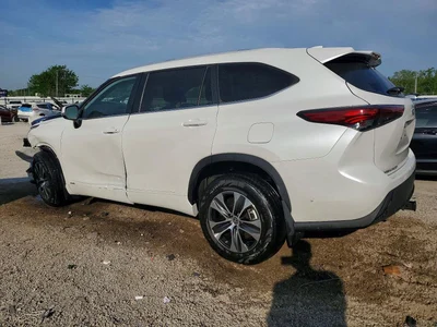 2023 TOYOTA HIGHLANDER HYBRID XLE, фото 2, лот 10890932