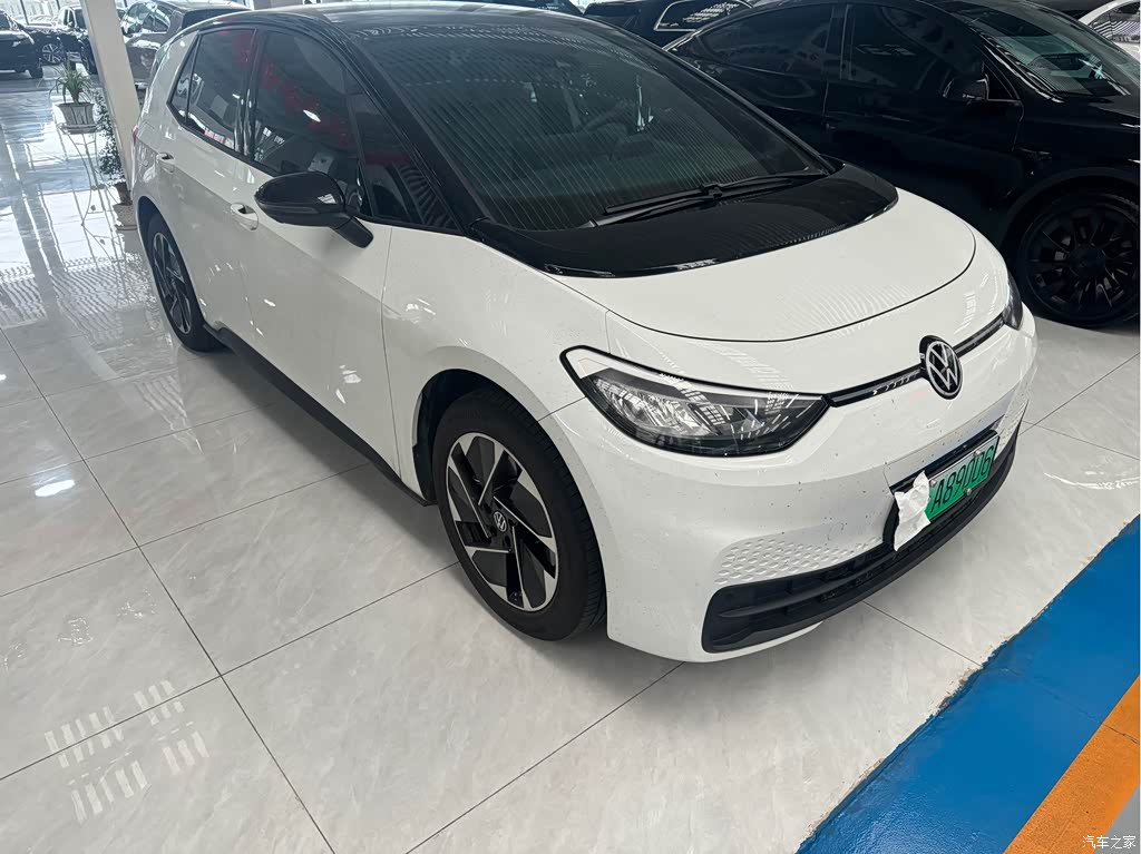 2026 Volkswagen ID.3 Smart Edition Outstanding, фото 1, лот 11137394