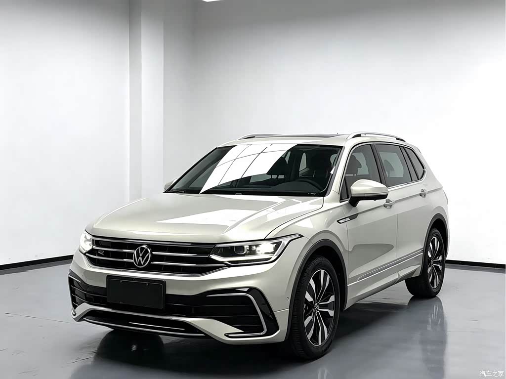 2022 Volkswagen Tiguan L 330TSI Auto 2WD R-Line Premium Edition, фото 1, лот 11214752