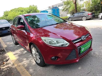 2012 Ford Focus Hatchback 1.6L Automatic Comfort, фото 4, лот 10299395