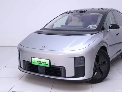 2025 Li Auto Li i8 Standard Edition, фото 4, лот 11227629