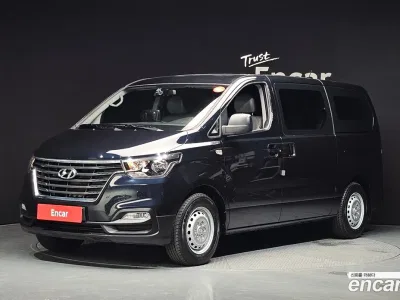 2021 Hyundai Starex Van 5-Seater, фото 1, лот 10192837