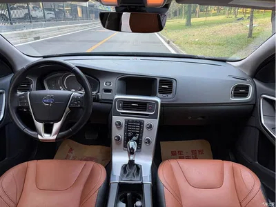 2017 Volvo V60 T5 Zhi Ya Edition China V, фото 4, лот 10448218