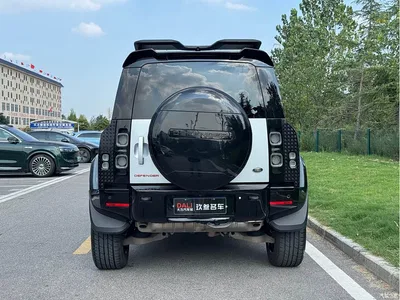 2023 Land Rover Defender Facelift 110 3.0T P400 Dark Special Edition, фото 4, лот 10324316