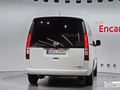 2025 Hyundai Staria Cargo 3-Seater, фото 3, лот 10060683