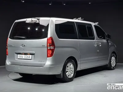 2017 Hyundai Starex 5-Seater VAN, фото 2, лот 10160755