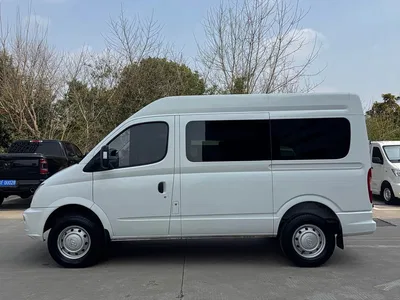 2021 SAIC Maxus Xintu V80 2.0T Manual Classic Aoyuntong Short Wheelbase Medium Roof 5/6-Seater, фото 3, лот 11162313