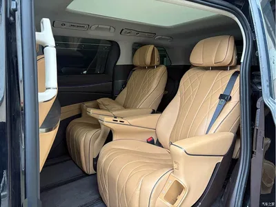 2024 Denza D9 DM-i 980 AWD Premium, фото 4, лот 11302165