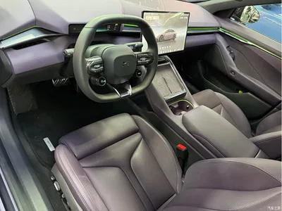 2025 XPeng P7 702km Long Range Edition, фото 4, лот 10374549